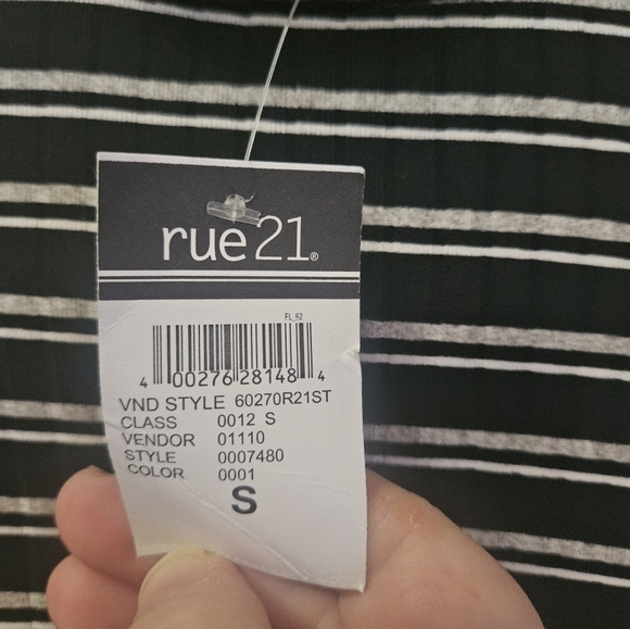 NWT Rue 21 Women's Top Size S Striped Gathered Sides Short Sleeve - Picture 4 of 4